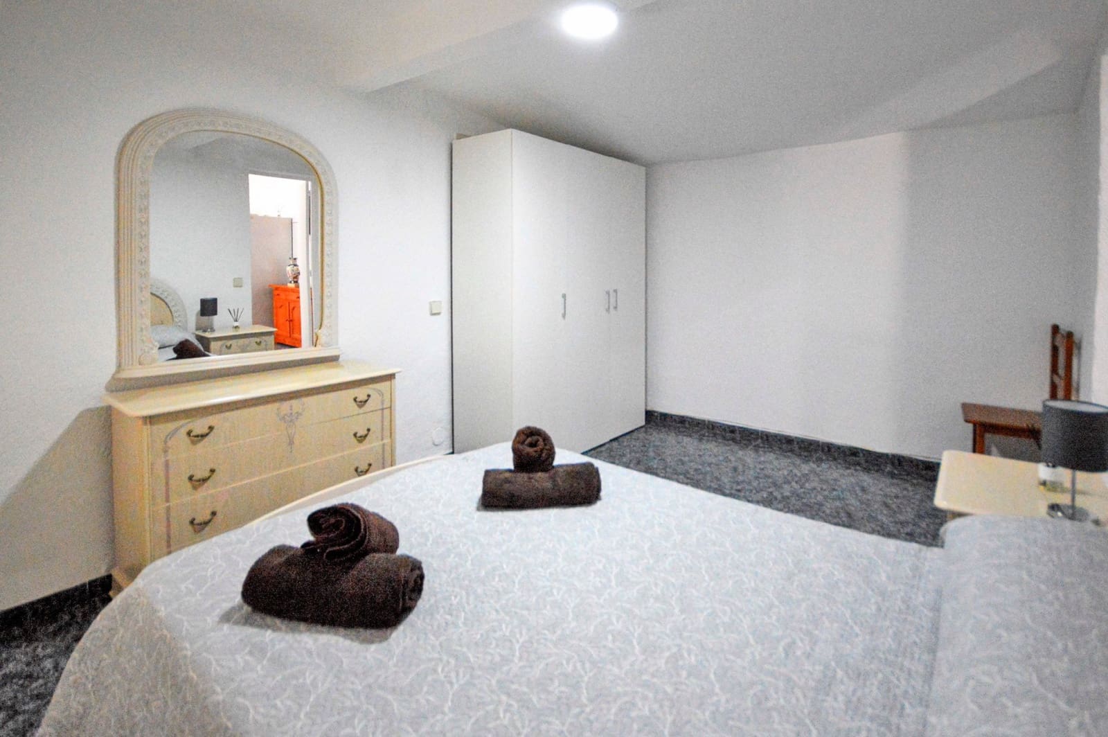 4 sovrum Semi-fristående Villa till salu i Marbella med pool garage - 595 000 € (Ref: 8097650)