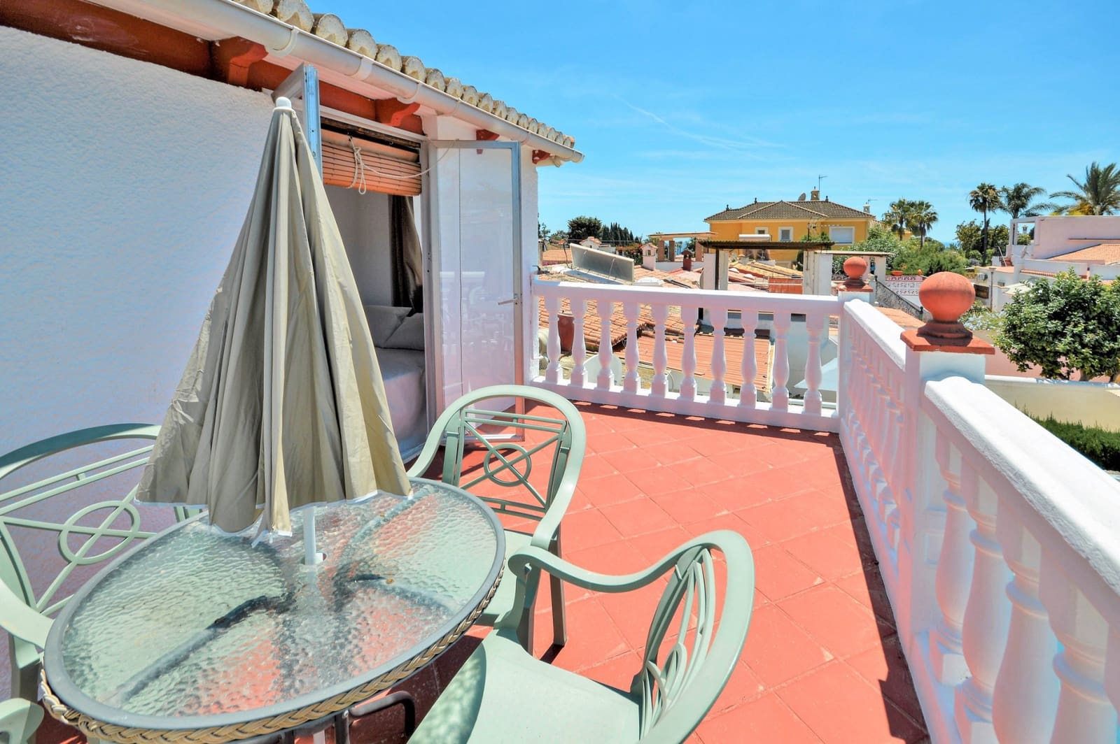 4 sovrum Semi-fristående Villa till salu i Marbella med pool garage - 595 000 € (Ref: 8097650)