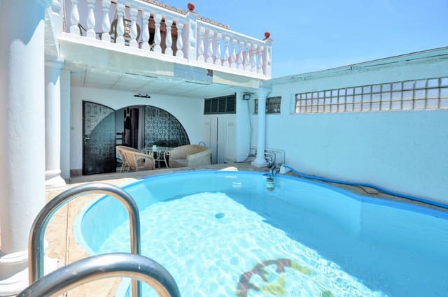4 sovrum Semi-fristående Villa till salu i Marbella med pool garage - 595 000 € (Ref: 8097650)
