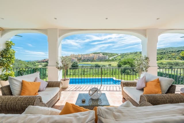 5 quarto Moradia para venda em Estepona com piscina garagem - 1 390 000 € (Ref: 8201826)