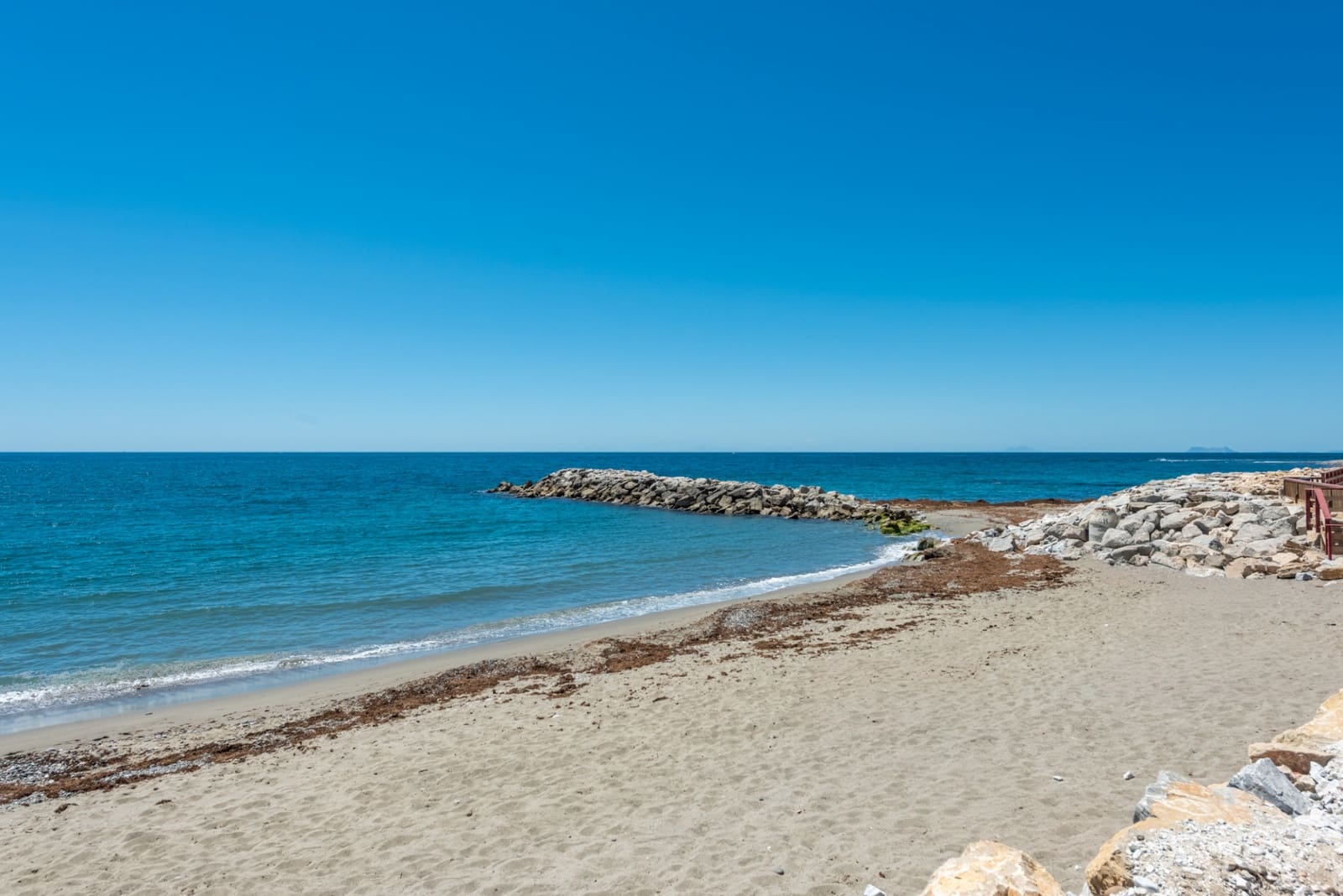 2 bedroom Apartment for sale in Marbella with pool garage - € 1,100,000 (Ref: 8302838)