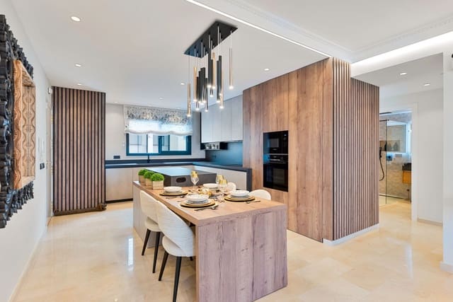 3 sovrum Takvåning till salu i Playa Bajadilla - Puertos, Marbella med garage - 1 360 000 € (Ref: 8307718)