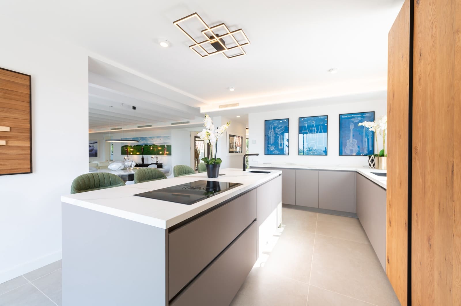 5 sypialnia Willa na sprzedaż w Marbella z basenem garażem - 4 290 000 € (Ref: 8313708)