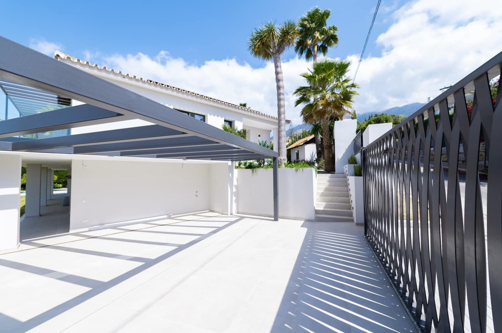 5 sypialnia Willa na sprzedaż w Marbella z basenem garażem - 4 290 000 € (Ref: 8313708)