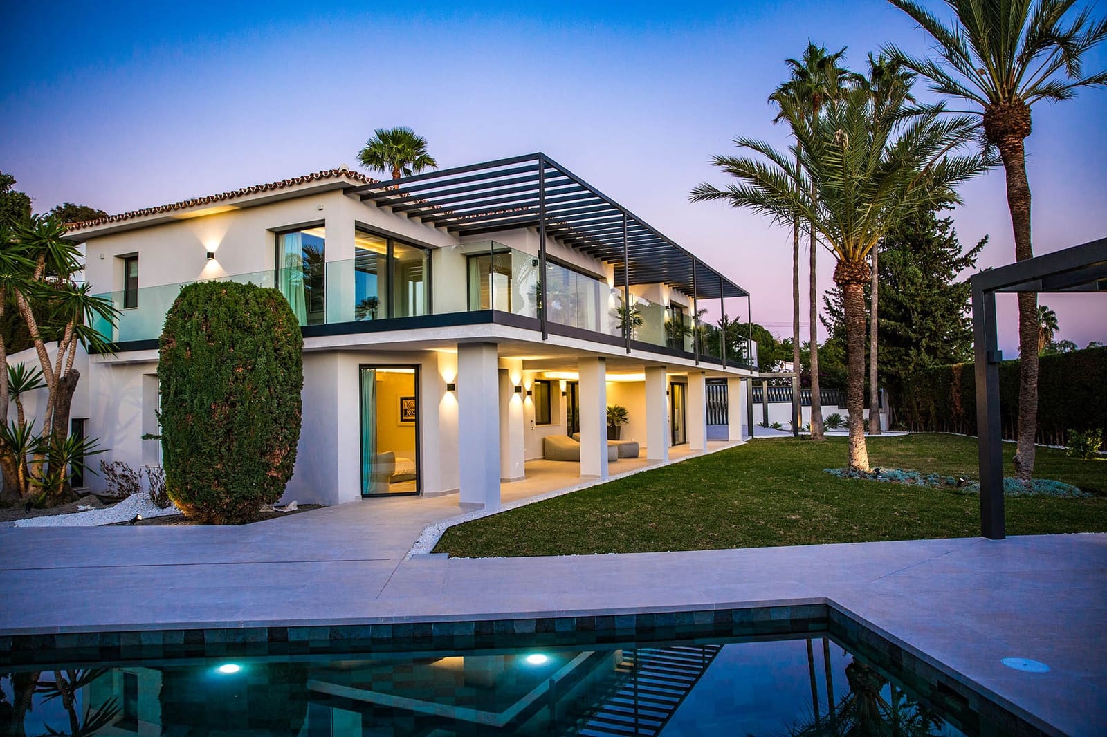 5 sypialnia Willa na sprzedaż w Marbella z basenem garażem - 4 290 000 € (Ref: 8313708)