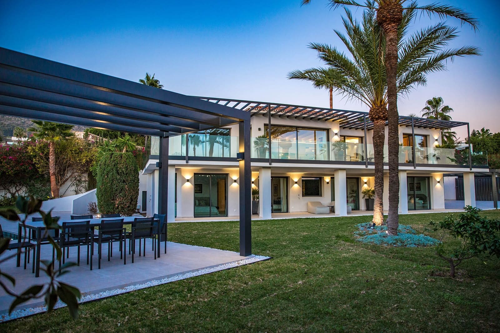 5 sypialnia Willa na sprzedaż w Marbella z basenem garażem - 4 290 000 € (Ref: 8313708)