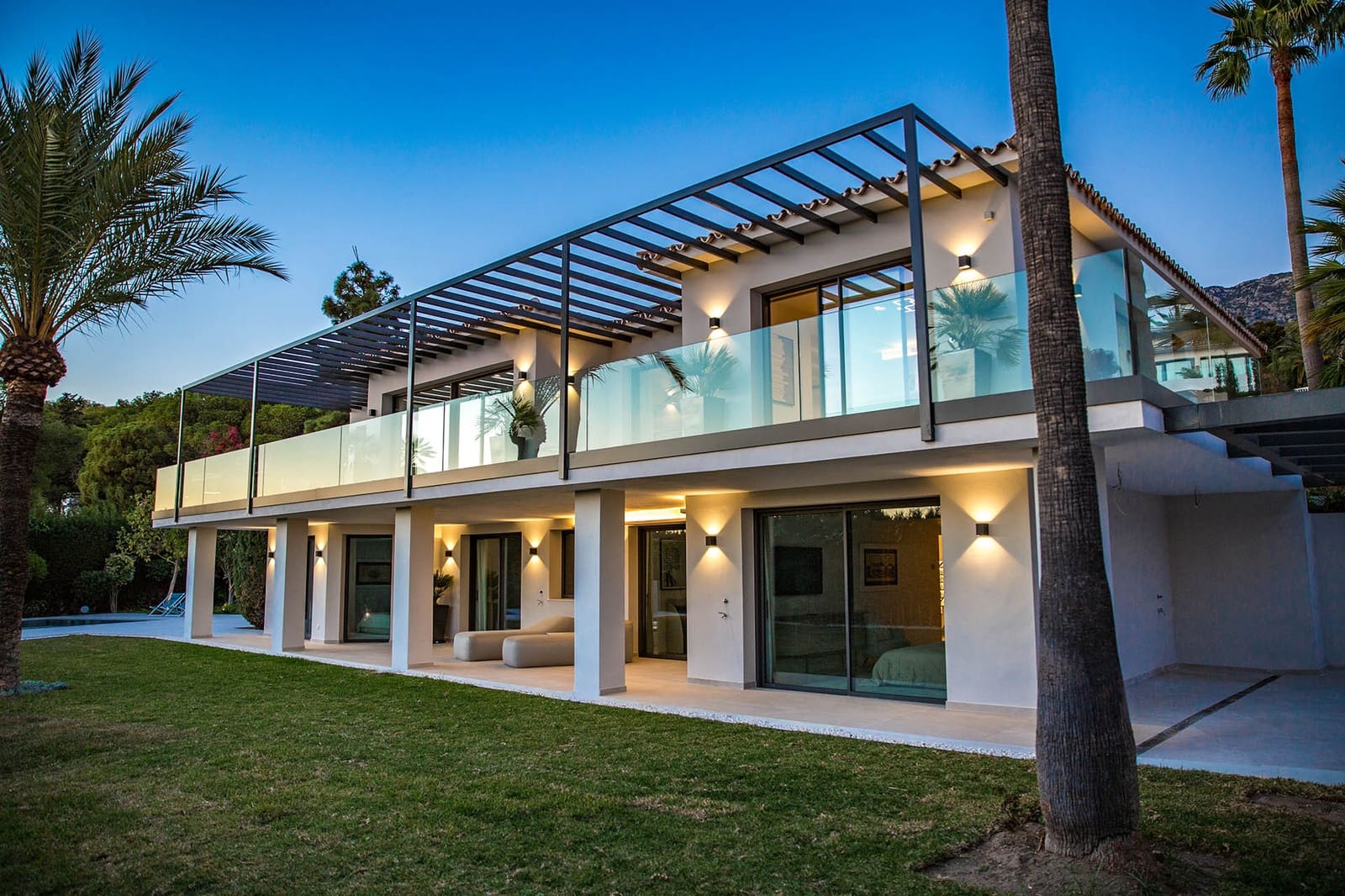 5 sypialnia Willa na sprzedaż w Marbella z basenem garażem - 4 290 000 € (Ref: 8313708)