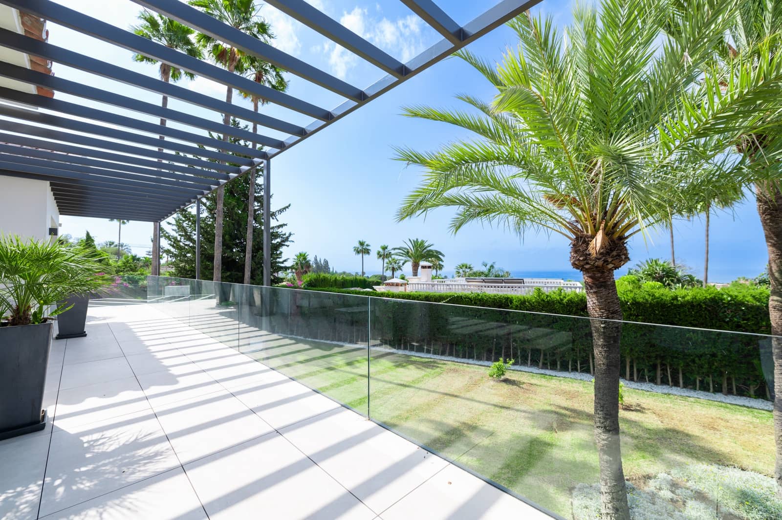 5 sypialnia Willa na sprzedaż w Marbella z basenem garażem - 4 290 000 € (Ref: 8313708)