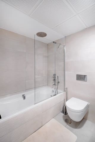 4 sypialnia Apartament na sprzedaż w La Quinta, Benahavís z basenem garażem - 690 000 € (Ref: 8318012)