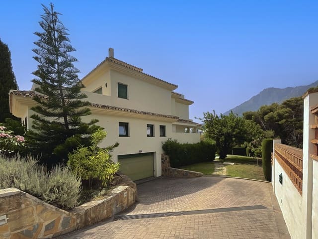 6 soverom Villa til salgs i Valdeolletas - Las Cancelas - Xarblanca, Marbella med svømmebasseng garasje - € 1 950 000 (Ref: 8327541)