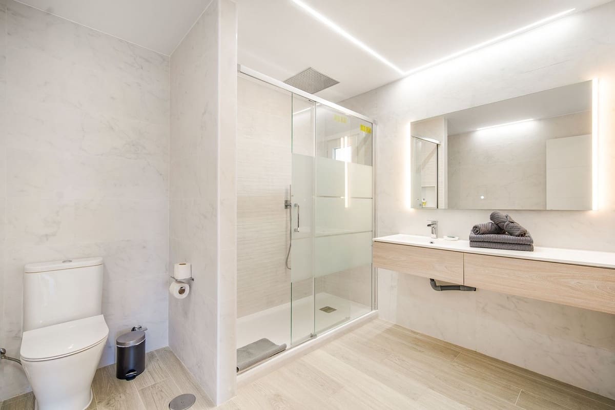 2 sovrum Lägenhet till salu i Puerto Banus med pool garage - 559 000 € (Ref: 8331508)