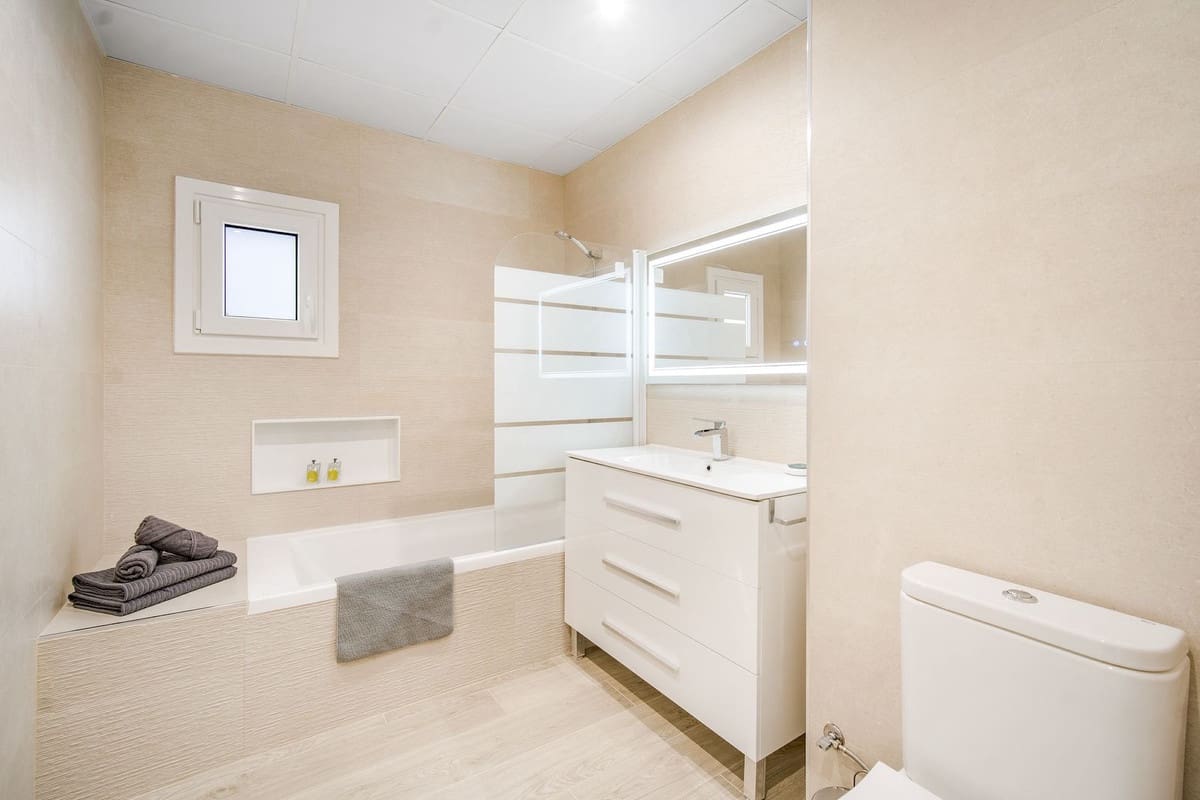 2 sovrum Lägenhet till salu i Puerto Banus med pool garage - 559 000 € (Ref: 8331508)