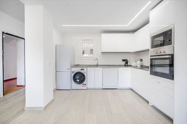 2 sovrum Lägenhet till salu i Puerto Banus, Marbella med pool garage - 559 000 € (Ref: 8331508)