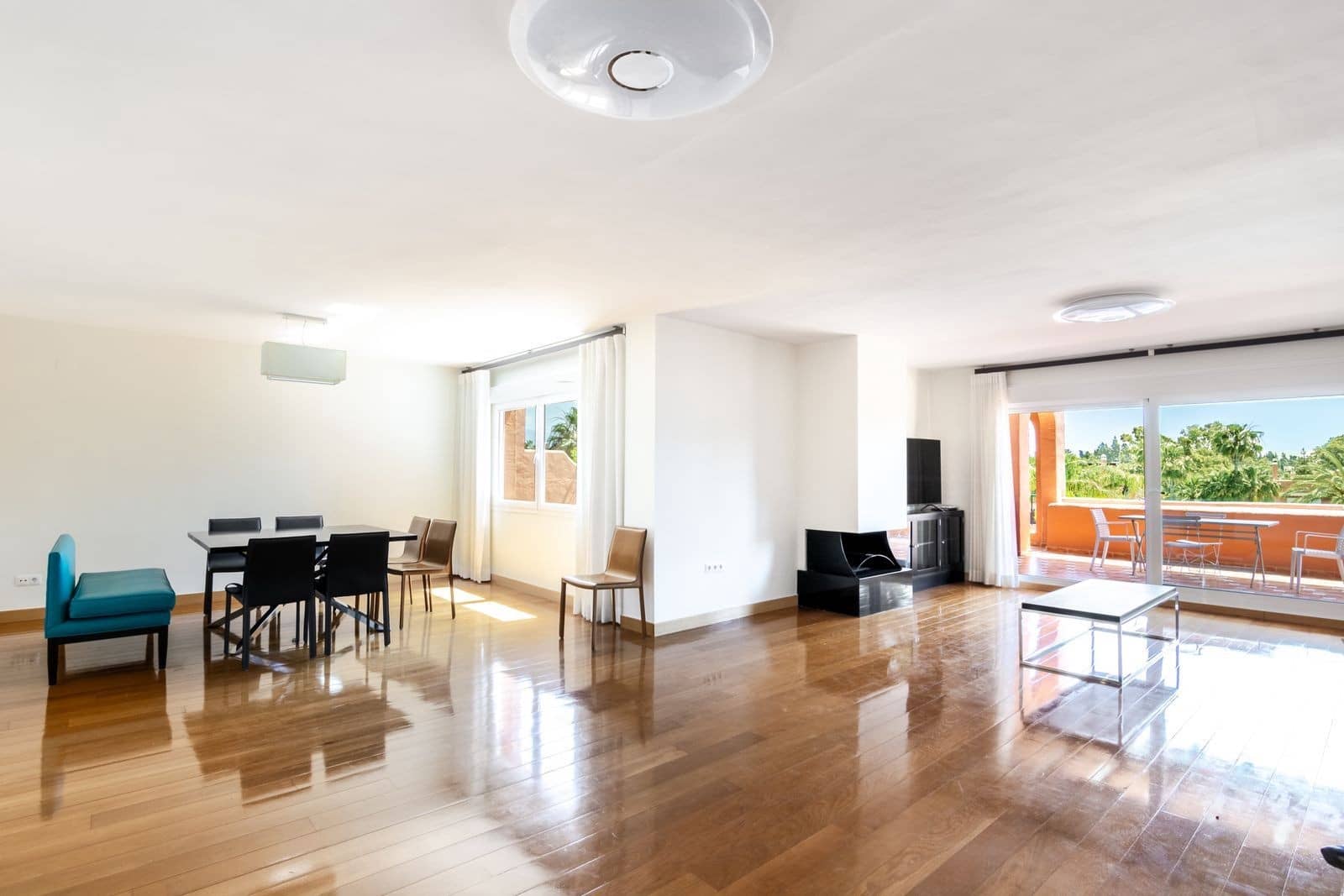 3 camera da letto Attico in vendita in Guadalmina con piscina garage - 950.000 € (Rif: 8363157)