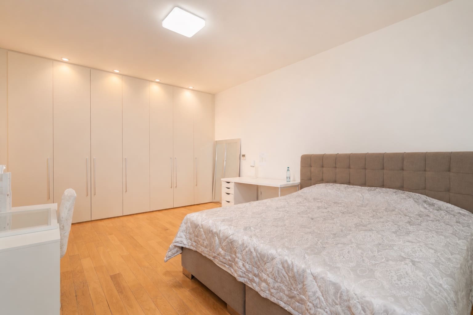 5 slaapkamer Halfvrijstaande villa te koop in Marbella met zwembad garage - € 3.000.000 (Ref: 8434210)