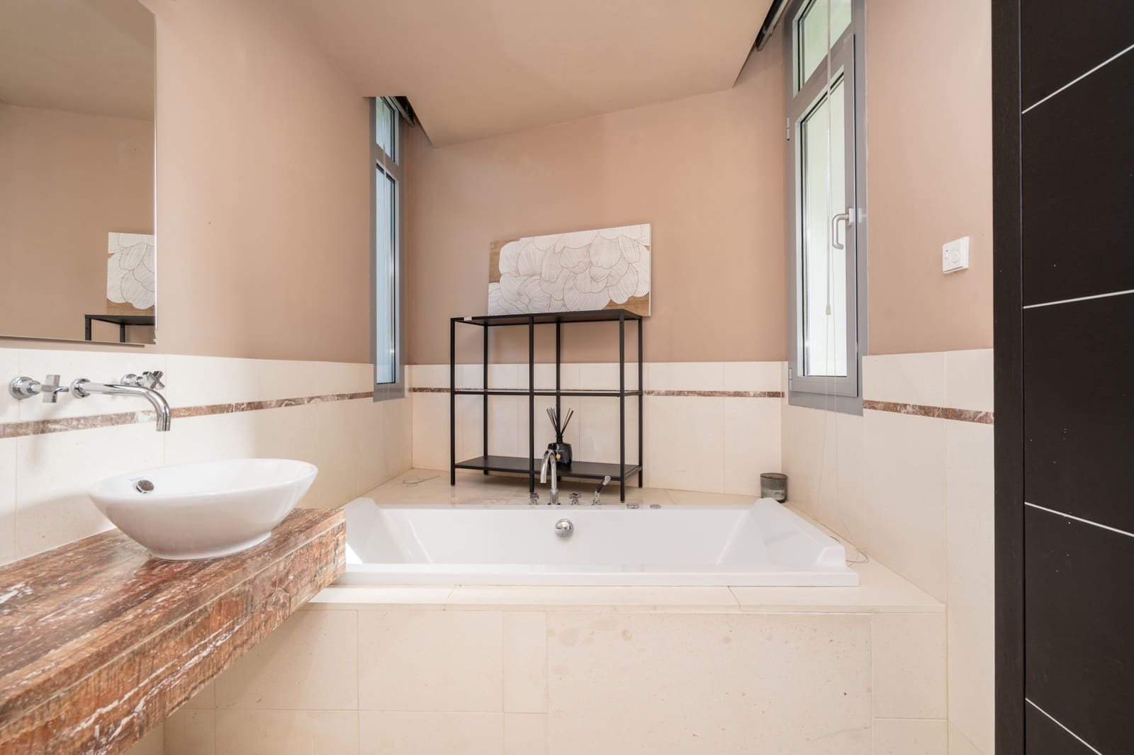 5 slaapkamer Halfvrijstaande villa te koop in Marbella met zwembad garage - € 3.000.000 (Ref: 8434210)