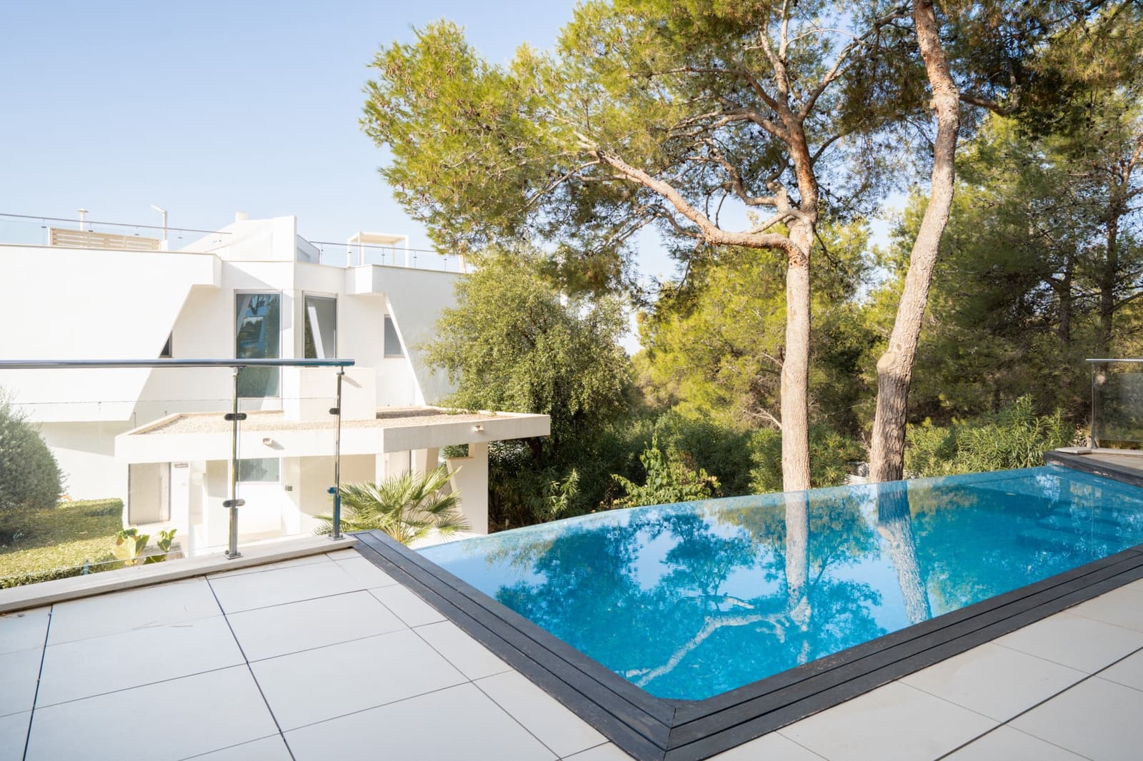 5 slaapkamer Halfvrijstaande villa te koop in Marbella met zwembad garage - € 3.000.000 (Ref: 8434210)
