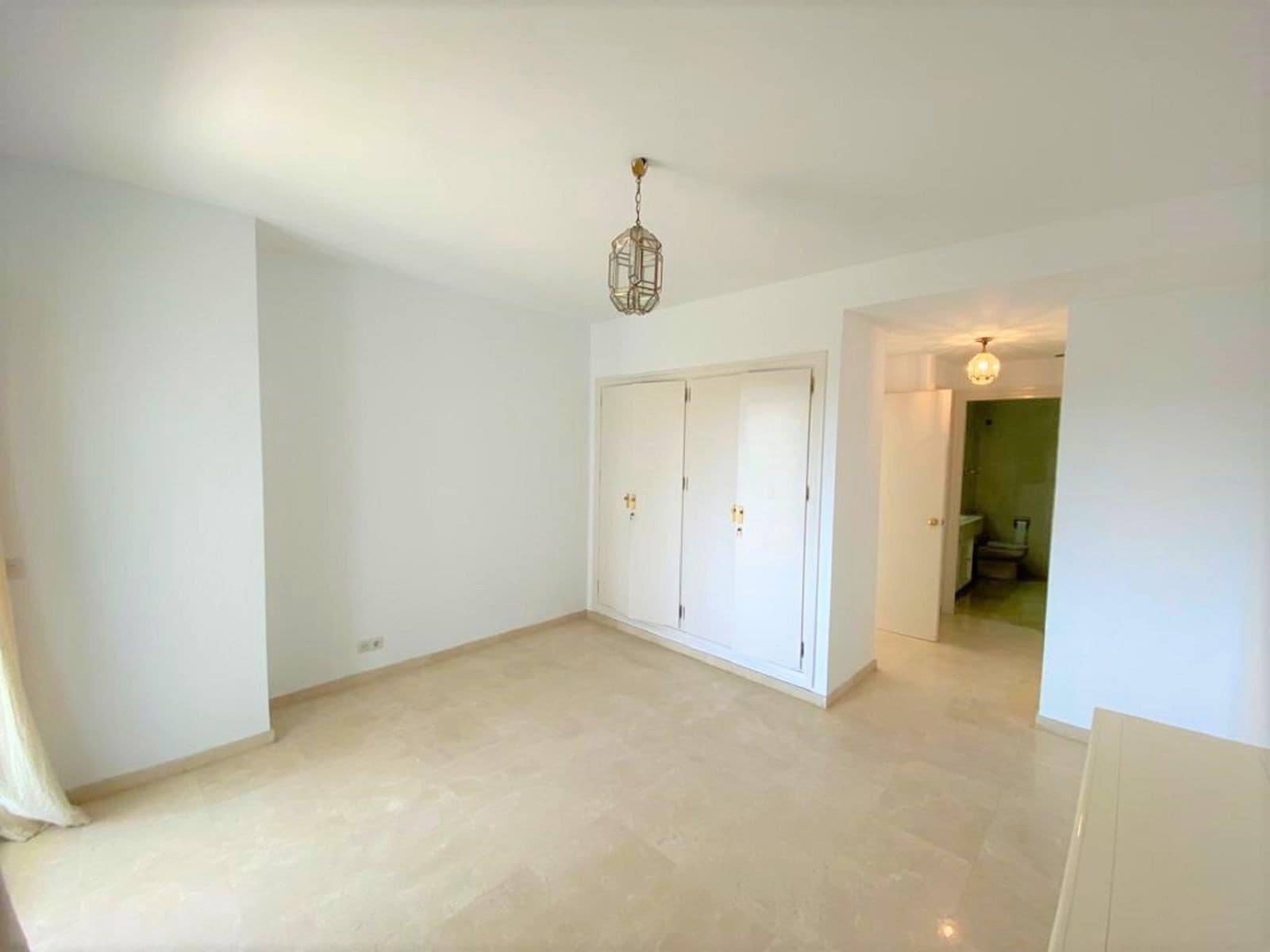 3 chambre Appartement à vendre à Guadalmina avec piscine garage - 640 000 € (Ref: 8514564)