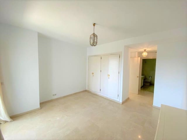 3 chambre Appartement à vendre à Guadalmina Alta, Marbella avec piscine garage - 640 000 € (Ref: 8514564)