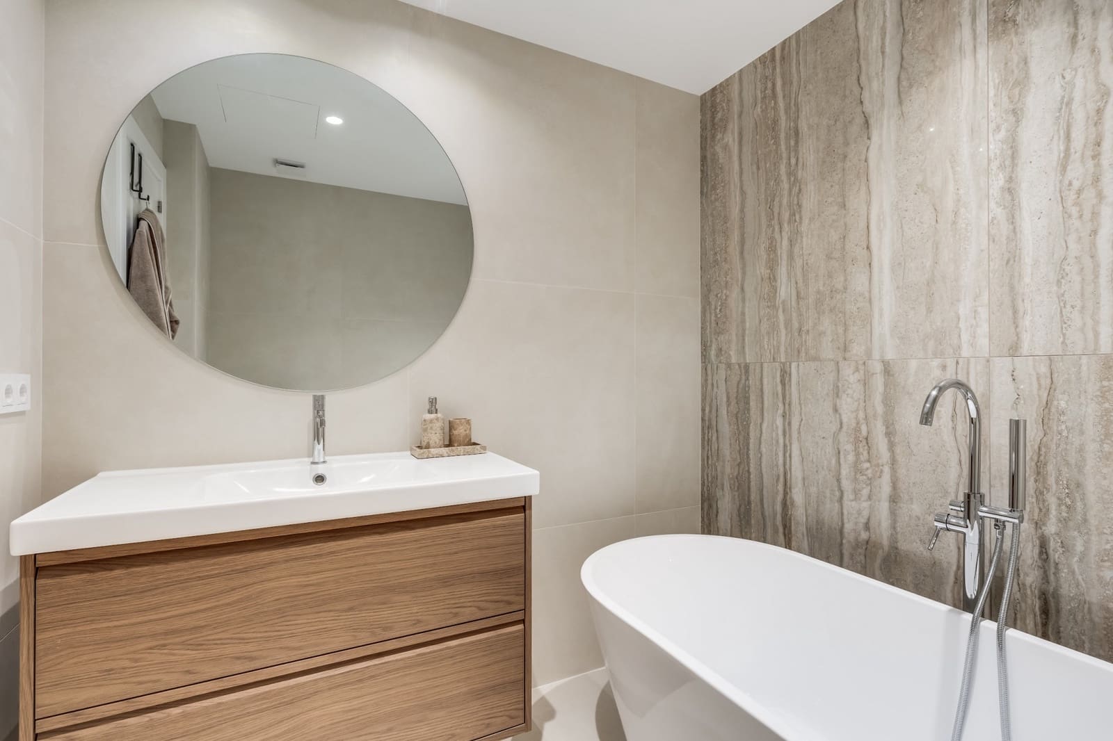 3 Zimmer Apartment zu verkaufen in Benahavis mit Pool - 599.000 € (Ref: 8542291)