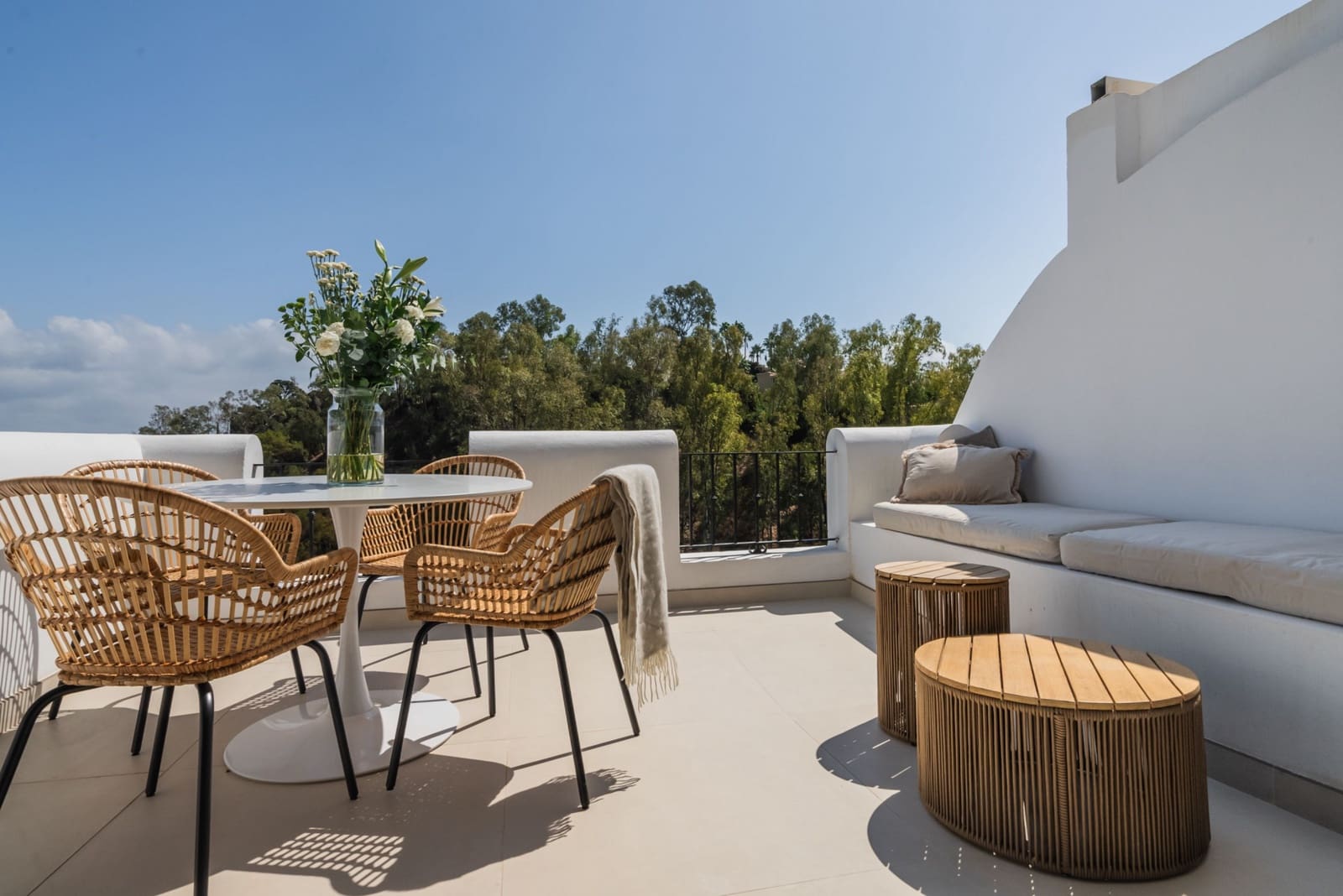 3 Zimmer Apartment zu verkaufen in Benahavis mit Pool - 599.000 € (Ref: 8542291)