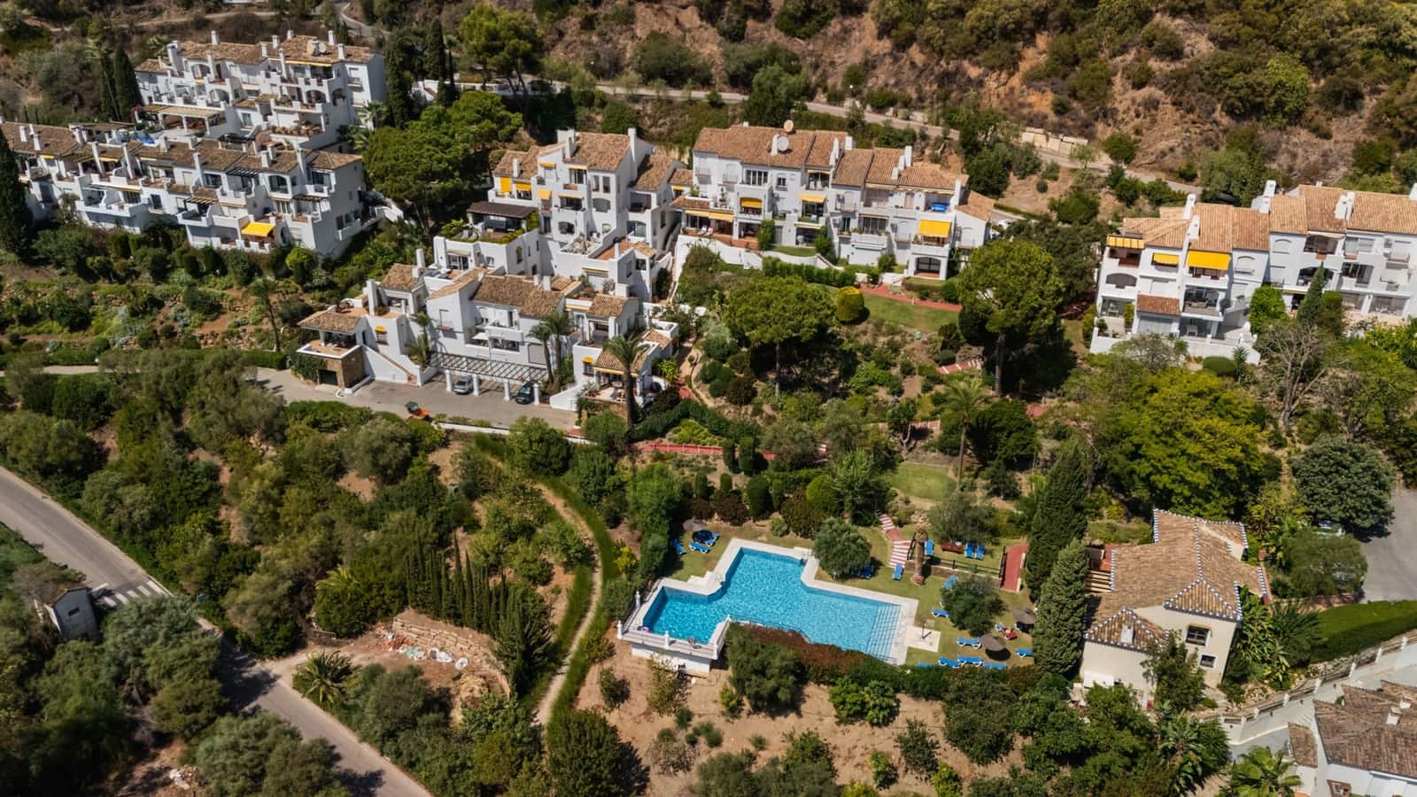 3 Zimmer Apartment zu verkaufen in Benahavis mit Pool - 599.000 € (Ref: 8542291)