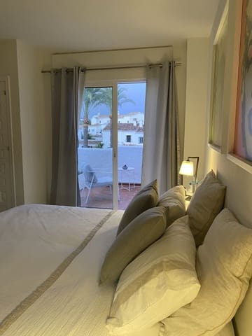 3 soverom Hus til salgs i Nueva Andalucia, Marbella med svømmebasseng garasje - € 635 000 (Ref: 8572421)