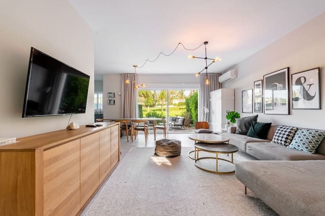 3 soverom Hus til salgs i Nueva Andalucia, Marbella med svømmebasseng garasje - € 644 000 (Ref: 8574235)