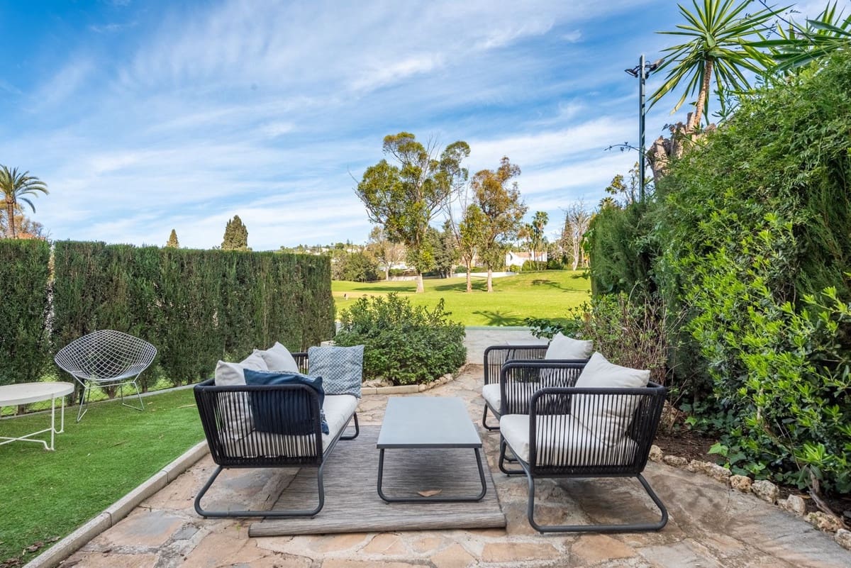 3 sovrum Hus till salu i Nueva Andalucia med pool garage - 644 000 € (Ref: 8574235)