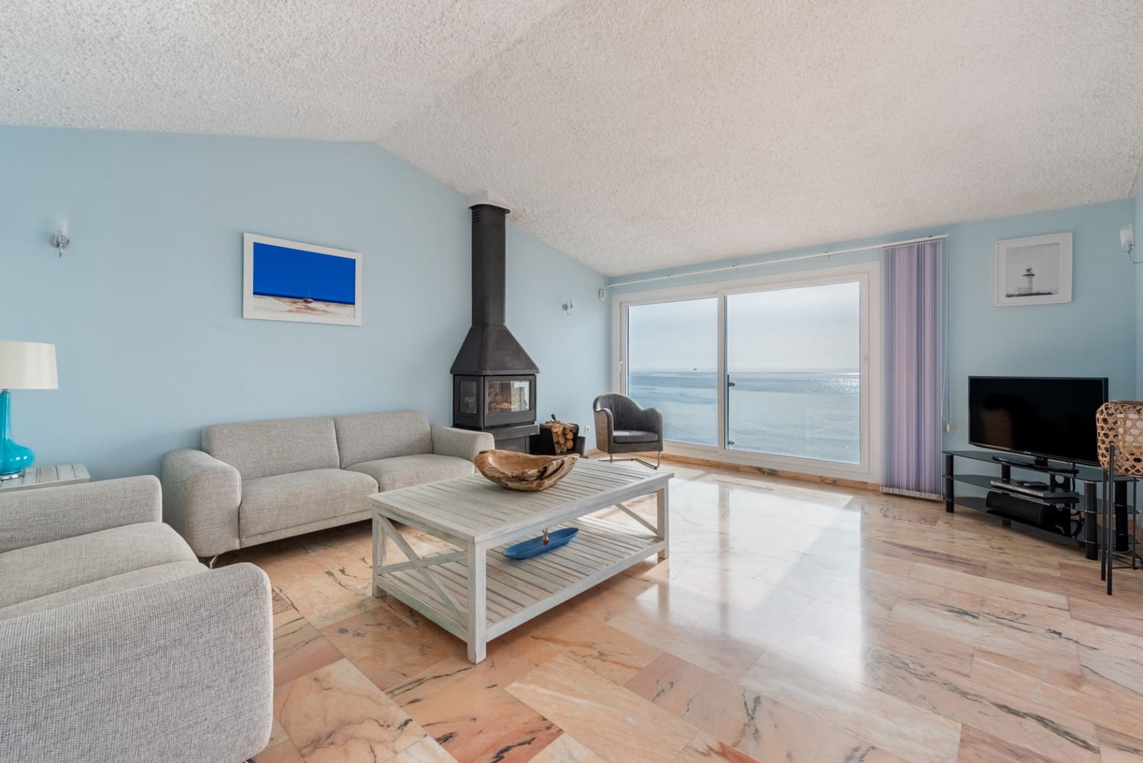4 bedroom Villa for sale in Estepona with pool garage - € 1,420,000 (Ref: 8576673)