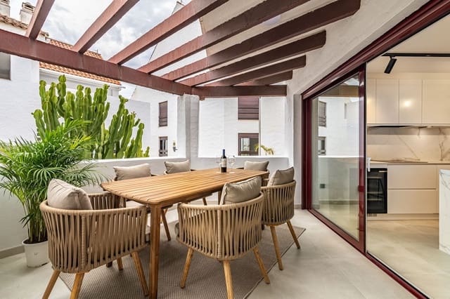 3 makuuhuone Huoneisto myytävänä paikassa Nueva Andalucia, Marbella mukana uima-altaan - 659 000 € (Ref: 8579980)