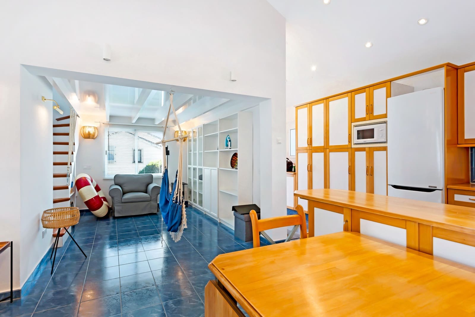 3 bedroom Penthouse for sale in Marbella with pool - € 450,000 (Ref: 8584576)