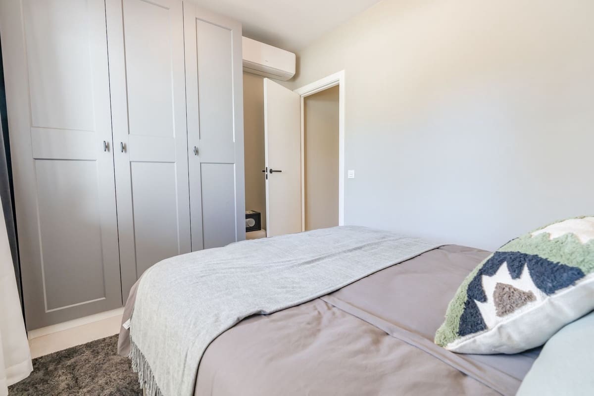 3 soverom Leilighet til salgs i Nueva Andalucia med svømmebasseng garasje - € 649 000 (Ref: 8595381)