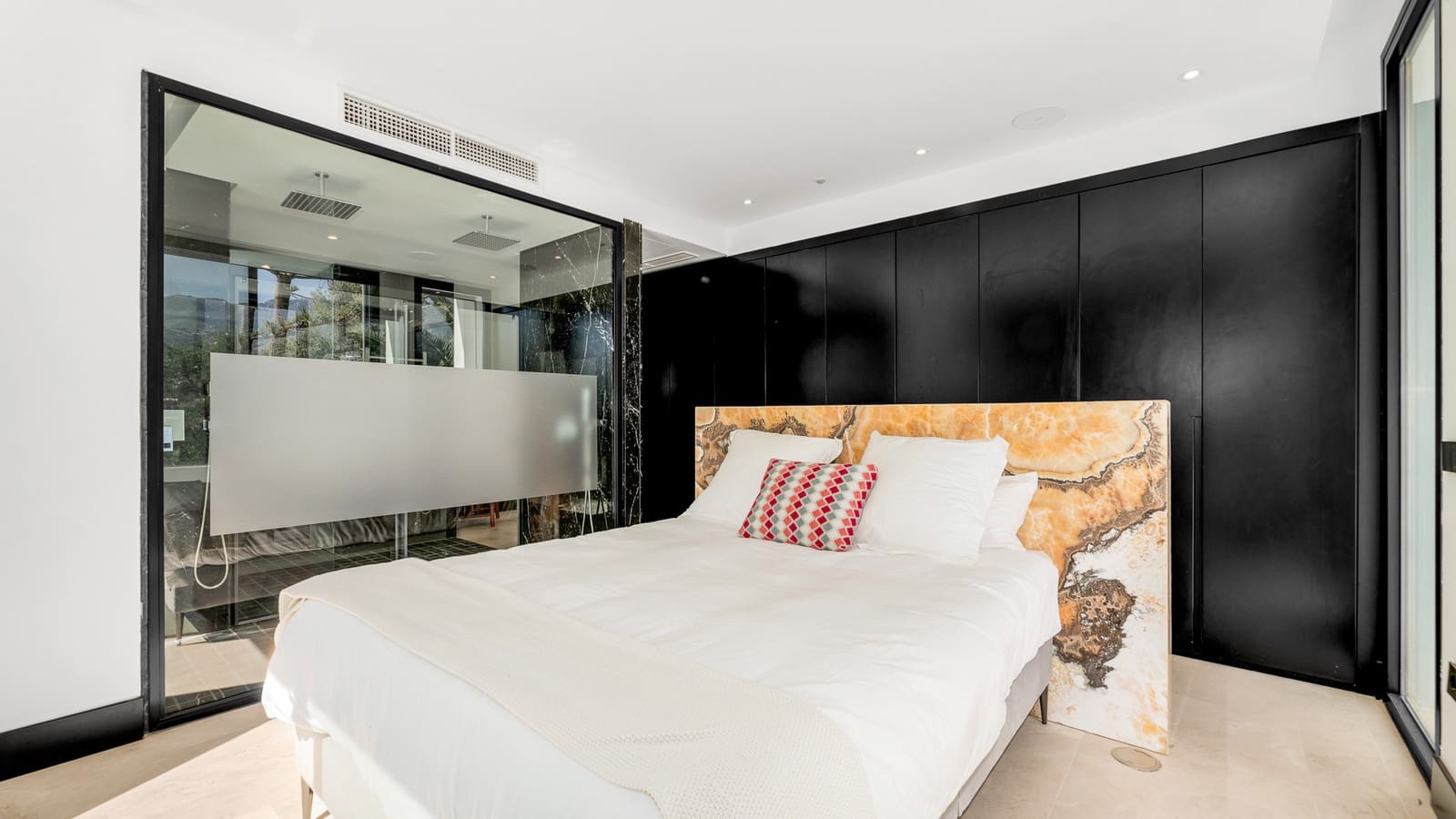 5 sovrum Villa till salu i Marbella med pool garage - 5 850 000 € (Ref: 8615079)