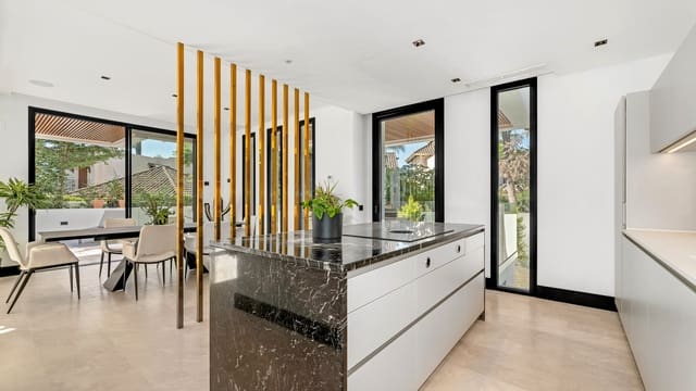 5 sovrum Villa till salu i Marbella med pool garage - 5 850 000 € (Ref: 8615079)