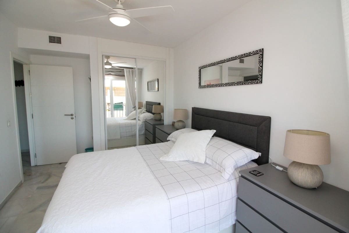 3 soverom Penthouse til salgs i Nueva Andalucia med svømmebasseng - € 620 000 (Ref: 8668343)