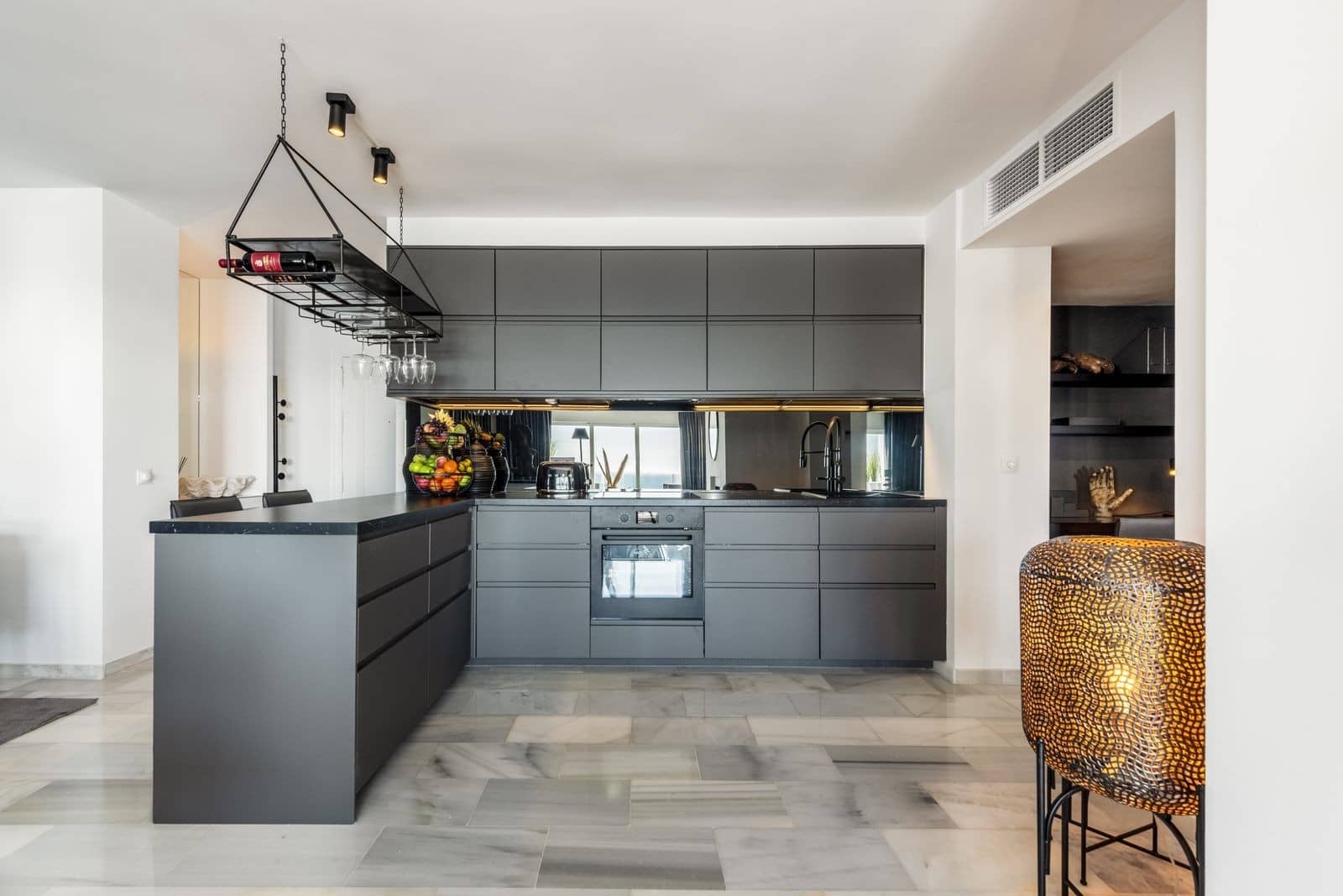 2 bedroom Apartment for sale in Puerto Banus with garage - € 1,200,000 (Ref: 8671809)