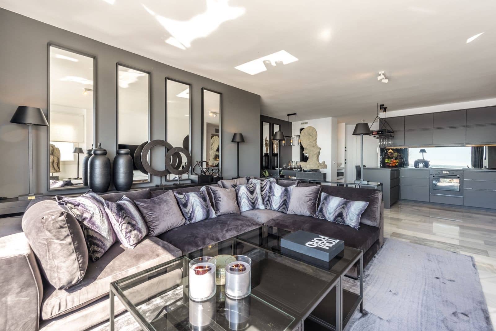 2 soveværelse Lejlighed til salg i Puerto Banus med garage - € 1.200.000 (Ref: 8671809)