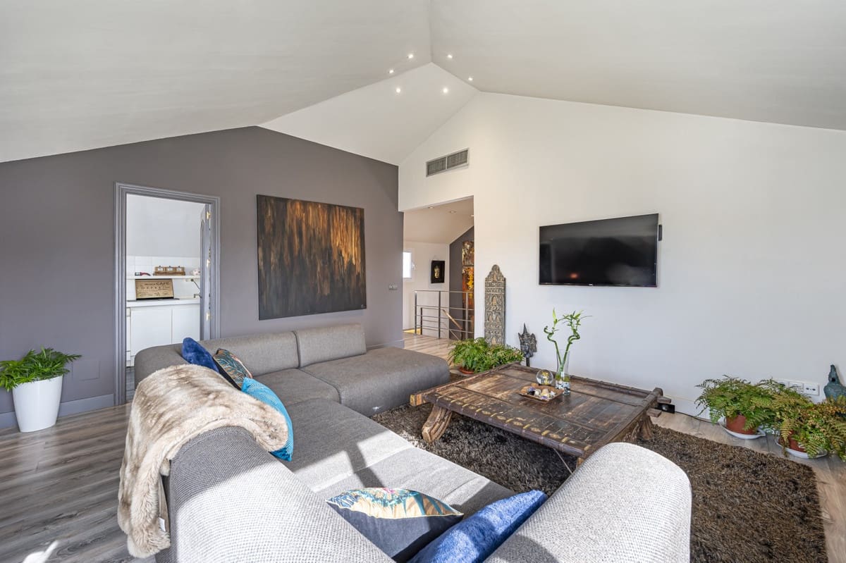 2 sovrum Takvåning till salu i Golden Mile med pool garage - 650 000 € (Ref: 8677772)