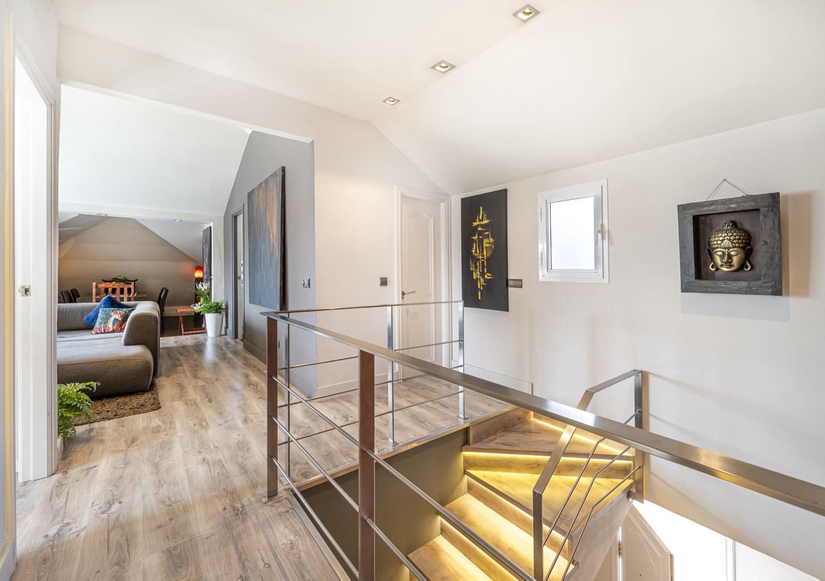 2 sovrum Takvåning till salu i Golden Mile med pool garage - 650 000 € (Ref: 8677772)