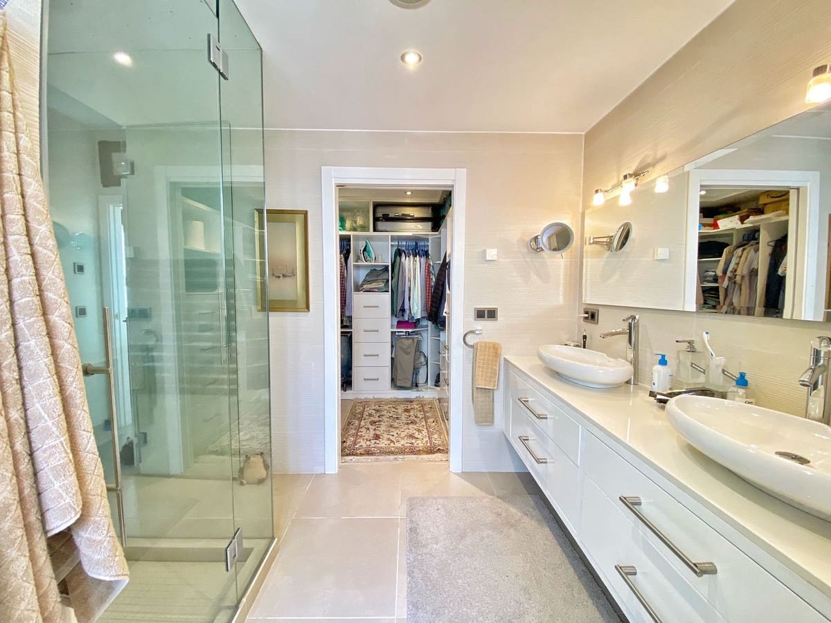 2 Zimmer Penthouse zu verkaufen in Marbella mit Garage - 695.000 € (Ref: 8687499)