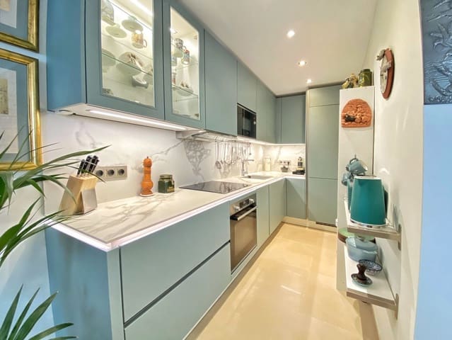 2 Zimmer Penthouse zu verkaufen in Marbella mit Garage - 695.000 € (Ref: 8687499)