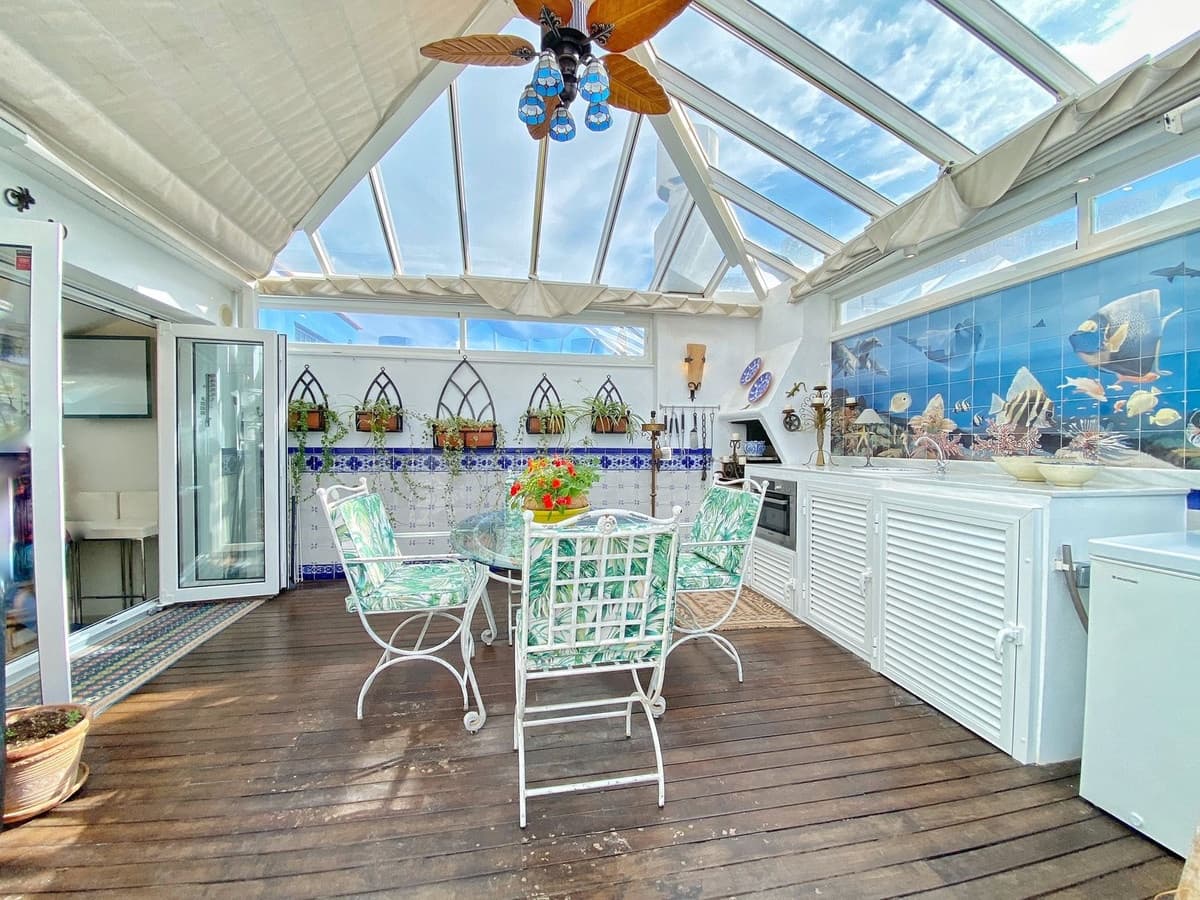 2 Zimmer Penthouse zu verkaufen in Marbella mit Garage - 695.000 € (Ref: 8687499)