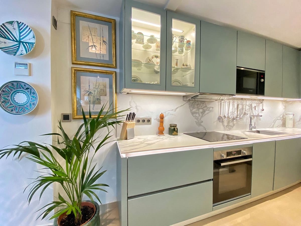 2 Zimmer Penthouse zu verkaufen in Marbella mit Garage - 695.000 € (Ref: 8687499)