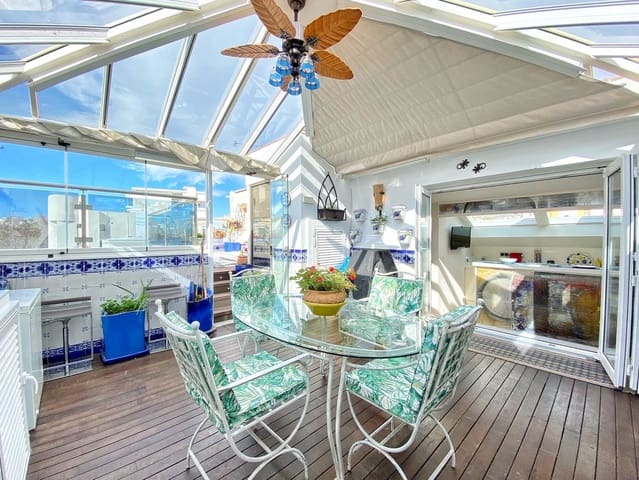 2 Zimmer Penthouse zu verkaufen in Marbella mit Garage - 695.000 € (Ref: 8687499)