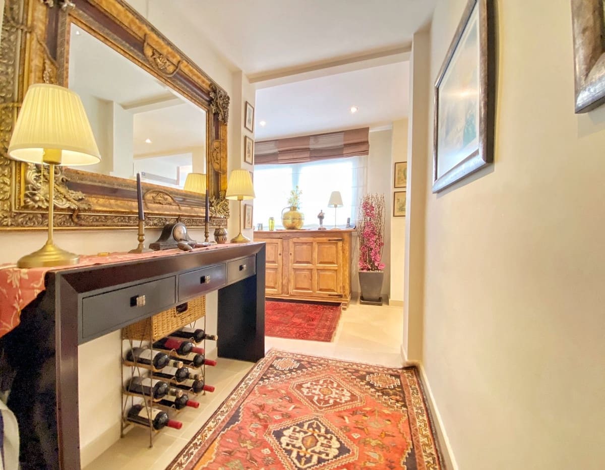 2 Zimmer Penthouse zu verkaufen in Marbella mit Garage - 695.000 € (Ref: 8687499)