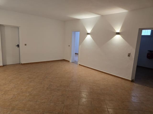 4 bedroom Villa for sale in Marbella with pool garage - € 1,990,000 (Ref: 8727778)