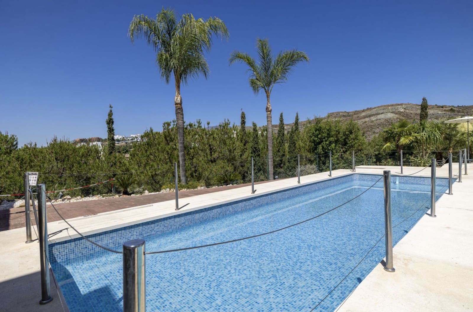 2 slaapkamer Appartement te koop in Benahavis met zwembad garage - € 460.000 (Ref: 8747738)