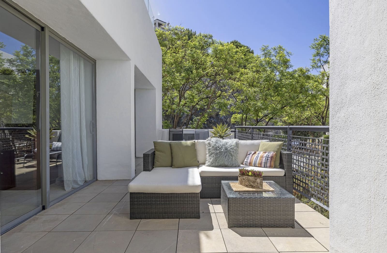 2 slaapkamer Appartement te koop in Benahavis met zwembad garage - € 460.000 (Ref: 8747738)