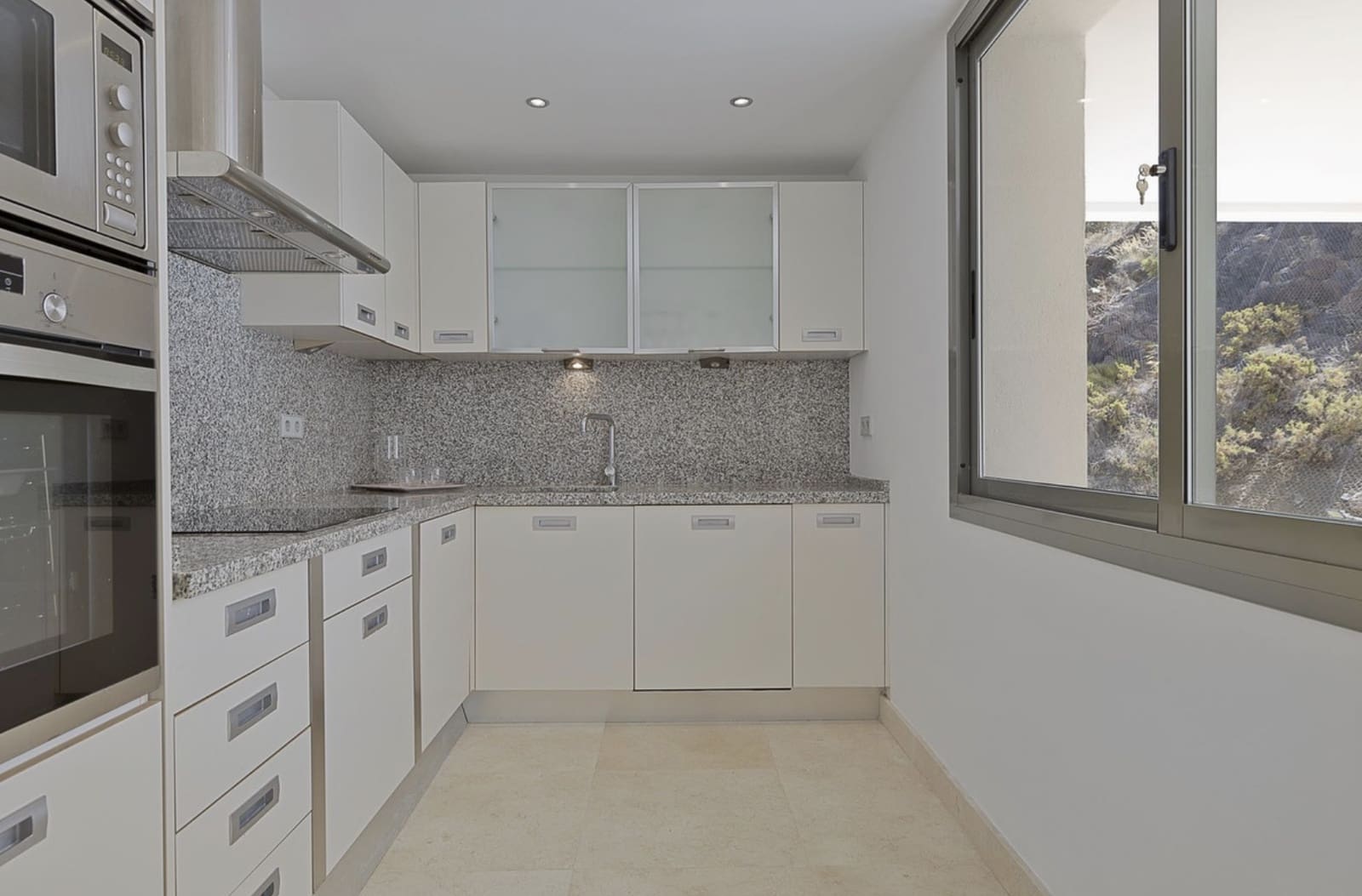 2 camera da letto Appartamento in vendita in Benahavis con piscina garage - 460.000 € (Rif: 8747738)